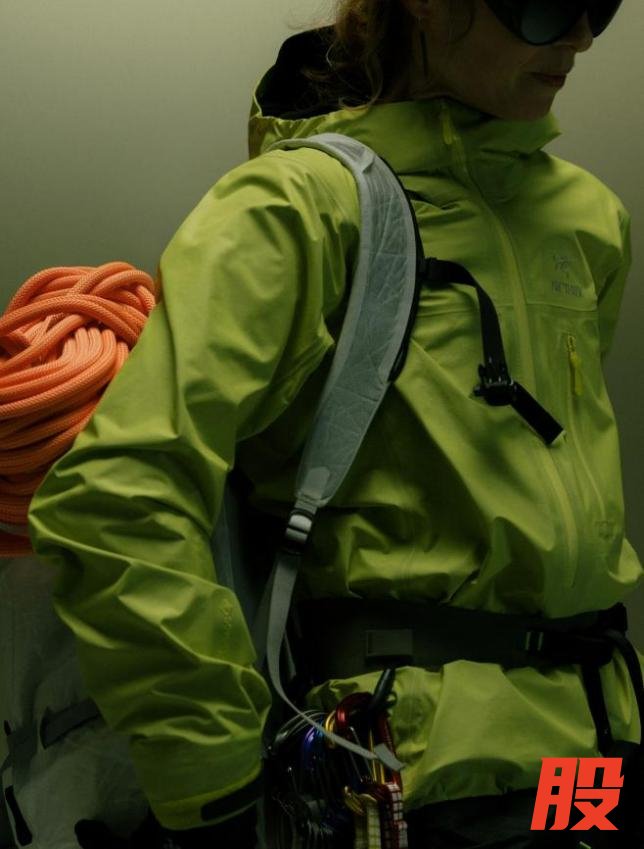 始祖鸟全新Alpha SL硬壳夹克